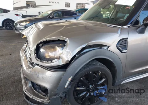 2019 Mini Countryman Cooper из США, поврежденный, VIN WMZYS7C51K3J04723